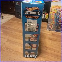 Hot Wheels City Ultimate Garage Track Set with 2 Die-Cast Toy Cars & Car-Eating