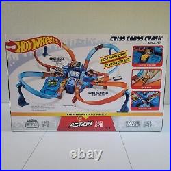 Hot Wheels Criss Cross Crash Motorized Track Set & 1 Diecast Car NEW