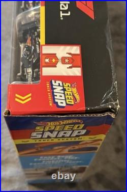 Hot Wheels Formula 1 Grand Prix & Sprint Race Circuit Track Set (6 F1 Cars)