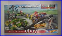 Hot Wheels GCP27 Mario Kart Circuit Race Car Track Play Set Toy with 2 Vehicles