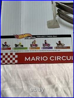 Hot Wheels GCP27 Nintendo Mario Kart Circuit Track Set New Sealed