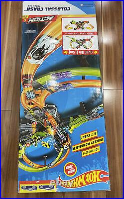 Hot Wheels GFH87 Colossal Crash Track Set New in Sealed Box