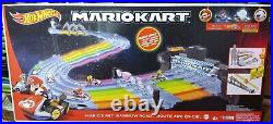 Hot Wheels GXX41-Mario Kart Rainbow Road Track Set