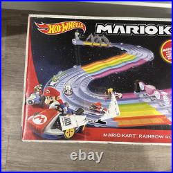 Hot Wheels GXX41-Mario Kart Rainbow Road Track Set