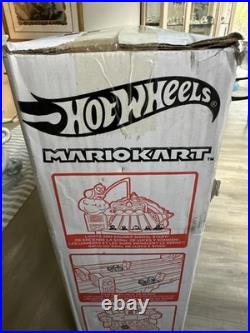 Hot Wheels GXX41-Mario Kart Rainbow Road Track Set