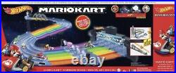 Hot Wheels GXX41-Mario Kart Rainbow Road Track Set +A Set Of 4 Mario Kart Racers