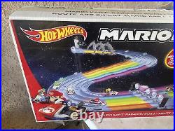 Hot Wheels GXX41-Mario Kart Rainbow Road Track Set NIB
