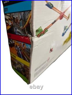 Hot Wheels HW Workshop TRACK BUILDER Mega Pk with Tower Starter Set & 5 Cars 2014