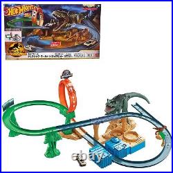 Hot Wheels Jurassic World New Ruler Track Set with 1 Mini Car 3 Years Old H