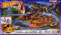 Hot Wheels Jurassic World New Ruler Track Set with 1 Mini Car HJC53 Japan F/S