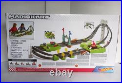 Hot Wheels Mario Kart Circuit Deluxe Track Set Die-Cast Yoshi NIB