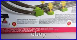 Hot Wheels Mario Kart Circuit Deluxe Track Set Die-Cast Yoshi NIB