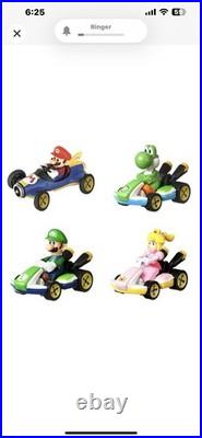 Hot Wheels, Mario Kart Circuit Track Set Die-Cast Yoshi Princess Peach Luigi