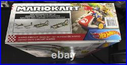 Hot Wheels Mario Kart Circuit Track Set with 4 die-cast characters/ vehicles