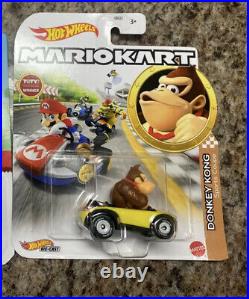 Hot Wheels Mario Kart Rainbow Road Raceway Track Set Gxx41 + Extra Figures New