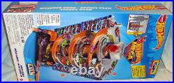 Hot Wheels Mega Garage Set Toy Playset MIB With Car Mattel #GTT95 Holds 40+ Cars