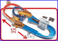Hot Wheels Monster Trucks Scorpion Sting Raceway Track Set with Truck and Car