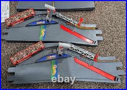 Hot Wheels NASCAR Superspeedway Set 1998 Motorized X-V Racers 23260