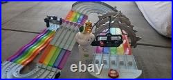 Hot Wheels Nintendo Mario Kart Rainbow Road Raceway Track Set Hot Wheels Nintendo Mario Kart Rainbow Road Raceway Track Set