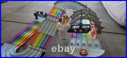 Hot Wheels Nintendo Mario Kart Rainbow Road Raceway Track Set Hot Wheels Nintendo Mario Kart Rainbow Road Raceway Track Set