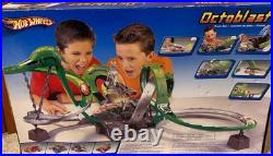 Hot Wheels Octoblast Motorized Race Track Set #54243 New in Box Vintage Mattel