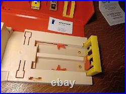 Hot Wheels Playset Inside Track Sto & Go Race Set 3808 Mattel 1981 Rare Mib Hot Wheels Playset Inside Track Sto & Go Race Set 3808 Mattel 1981 Rare Mib