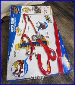 Hot Wheels Power Tower Track Set w Wall Tracks Motorized Elevator W3423-2011 NIB