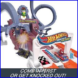 Hot Wheels RacerVerse Toy Car Track Set Spider-Man's Web-Slinging Speedway 2