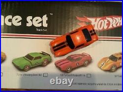 Hot Wheels Sizzlers (Giant O Fat Track Race Set) NewithSealed+Mad Scatter/cars