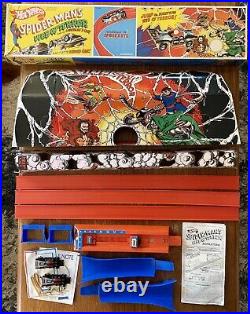 Hot Wheels Spider-Man WEB OF TERROR 1978 Track Set Box 2 Cars