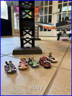 Hot Wheels Super Mario Kart Rainbow Road Raceway Track Set Complete with 5 Cars
