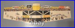 Hot Wheels Thundershift 500 Race Set MPN 7663 with 2 Cars & Track Pieces