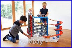 Hot Wheels Toy Car Track Set & 4 164 Scale Cars, Super Ultimate Garage, 3+ f