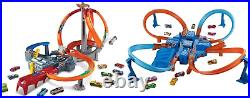 Hot Wheels Track Set with 1 Toy Car, Multi-Lane, Motorized Track with 3 Crash Zo