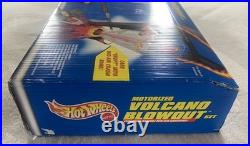 Hot Wheels Volcano Blowout Set 1997 Playset Race Track COMPLETE, Open Box