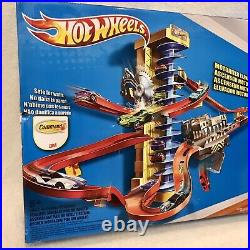 Hot Wheels Wall Tracks Power Tower Motorized Elevator Mattel 2012 NEW SEALED