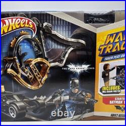 Hot Wheels Wall Tracks Starter Set Batman Dark Knight Edition Brand New Seale