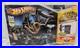 Hot-Wheels-Wall-Tracks-Starter-Set-Batman-Edition-Dark-Knight-New-Damaged-Box-01-enq