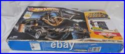 Hot Wheels Wall Tracks Starter Set Batman Edition Dark Knight New Damaged Box