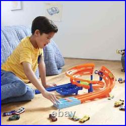 Hot Wheels Whip Around Raceway Track Set (HTK17) Scale 1/64 Cars