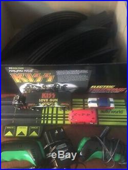 KISS HO Slot Car Track Set 16ft+ AFX with Auto World Truck Van Car Complete RARE