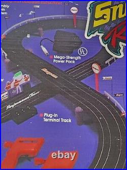 Life-Like 9602 Snap-On Racing SpeedWay HO Slot Car Racing Track Set NEW