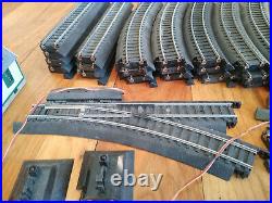 Life-like power-loc track lot+ cars, station and house, fair condition, used
