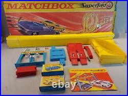 Matchbox Superfast Sf-4 Double Loop Track Race set Complete With Rare Cars