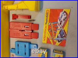 Matchbox Superfast Sf-4 Double Loop Track Race set Complete With Rare Cars