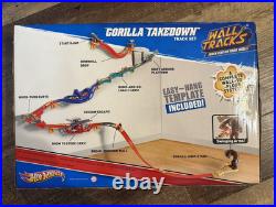 Mattel Hot Wheels GORILLA TAKEDOWN Track Set (2011, W1479) Wall Tracks NEW