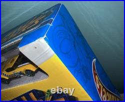Mattel Hot Wheels GORILLA TAKEDOWN Track Set (2011, W1479) Wall Tracks NEW