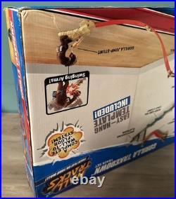 Mattel Hot Wheels GORILLA TAKEDOWN Track Set (2011, W1479) Wall Tracks NEW