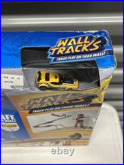 Mattel Hot Wheels GORILLA TAKEDOWN Track Set (2011, W1479) Wall Tracks NEW! READ