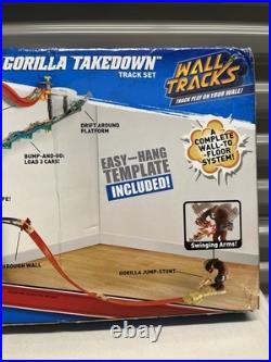 Mattel Hot Wheels GORILLA TAKEDOWN Track Set (2011, W1479) Wall Tracks NEW! READ
